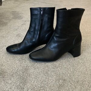 Abrezzo leather boot